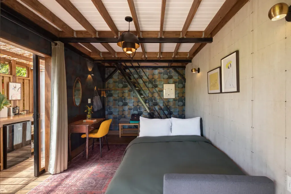 Meeshel's Cabin | Downstairs