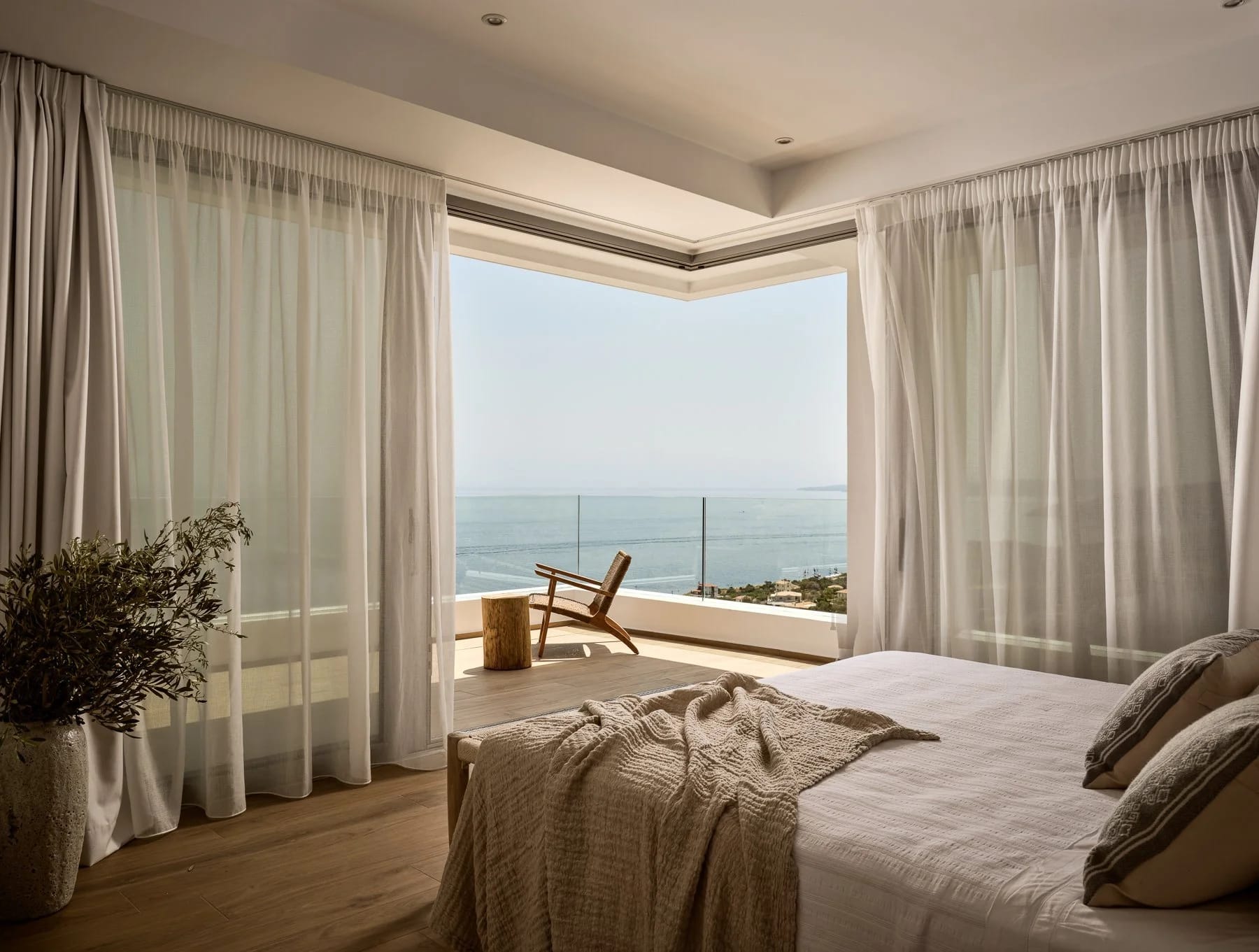 Suite room