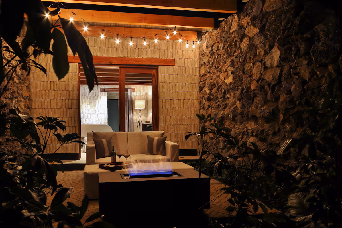 Premium Suite King | Private Patio - Image 5