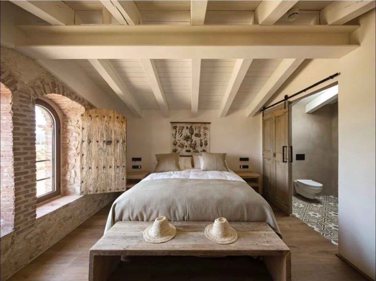 Private Suite - Image 1