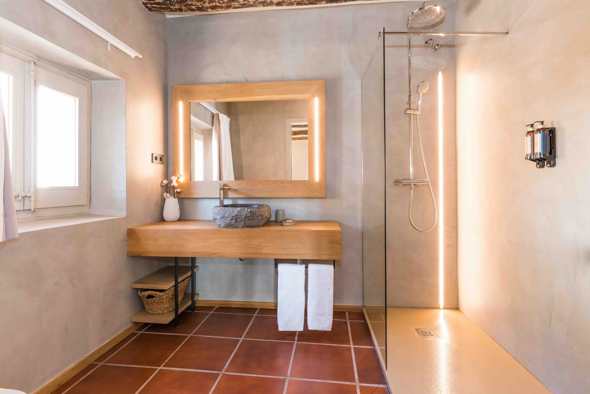 Standard En-Suite Room - Image 2