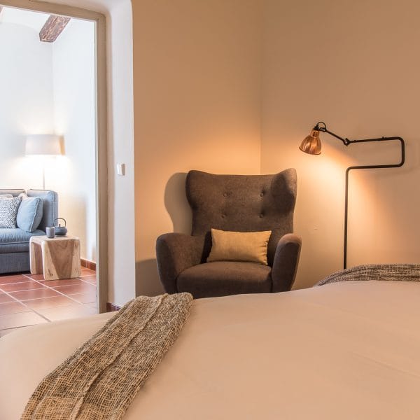 Deluxe Room - Image 6