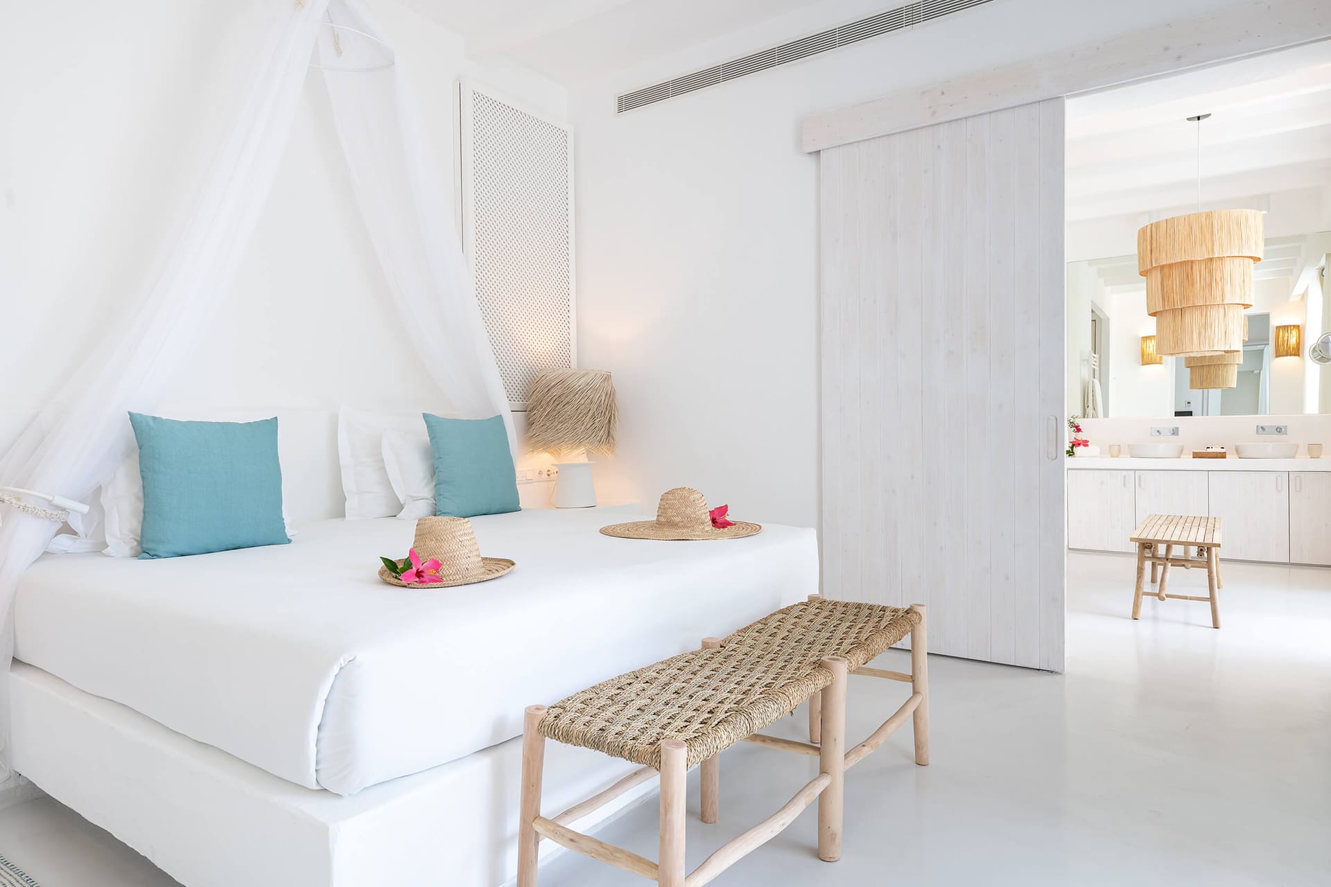 Deluxe Room - Image 6