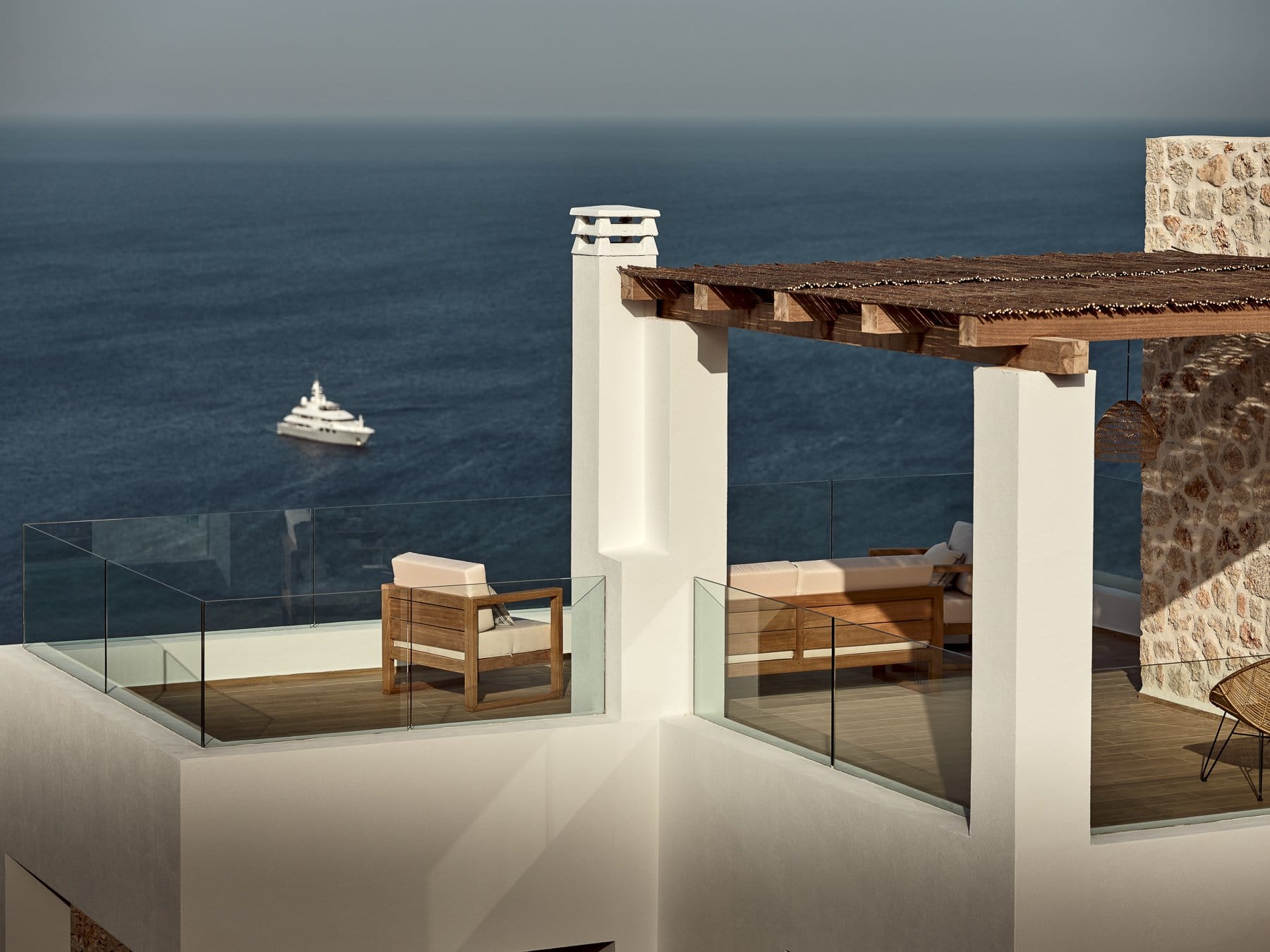 Solo or Couple Superking Suite - Image 3