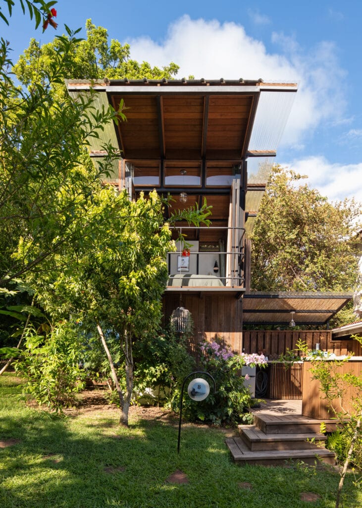 Tiny Treehouse (Private/Couples Room) - Image 2