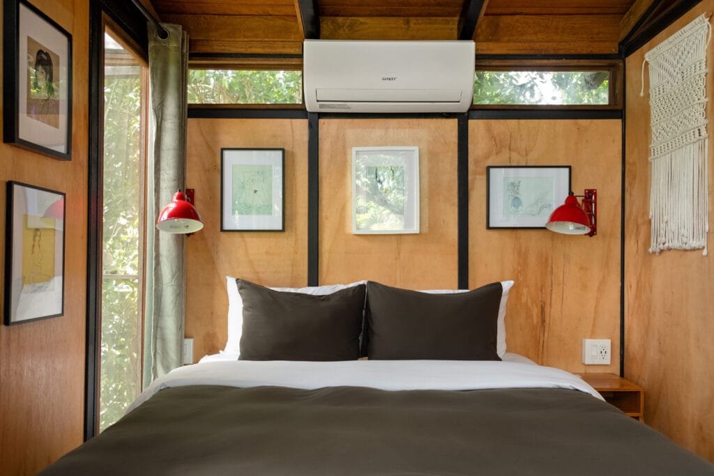 Tiny Treehouse (Private/Couples Room) - Image 3