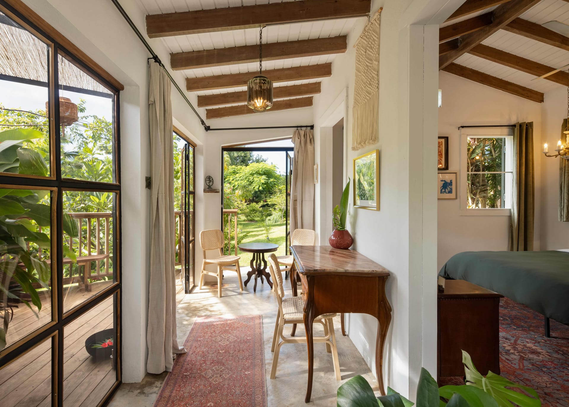 Lindsay's Greenhouse (Private/Couple Room) - Image 4