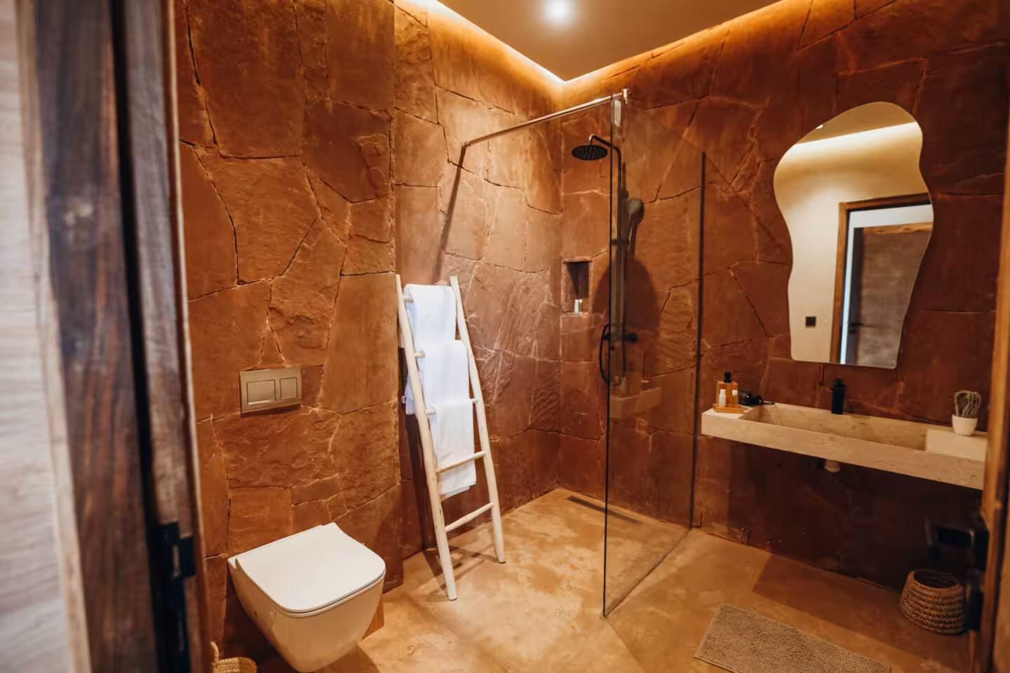 Villa Suite - Image 5