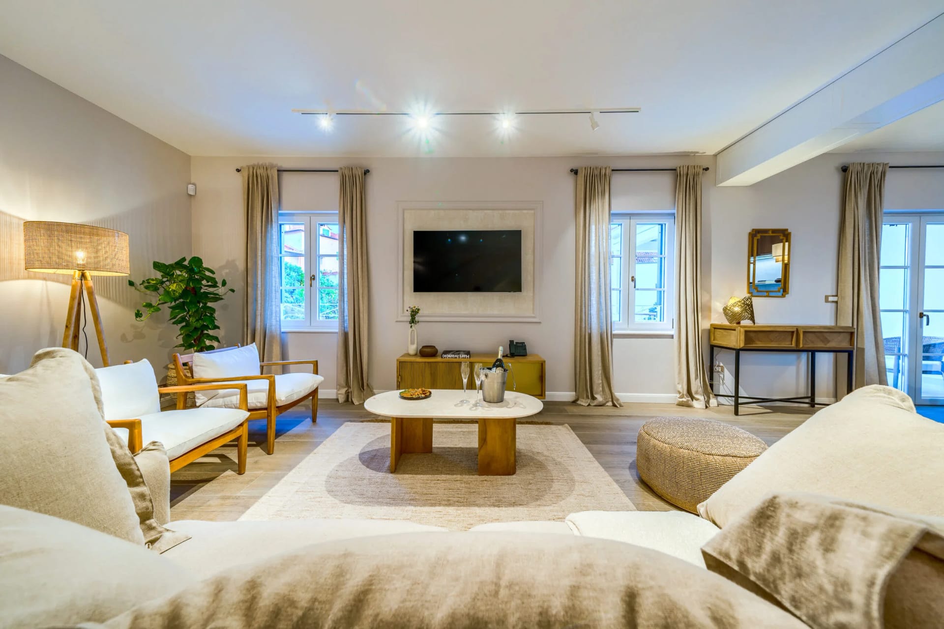 Suite - Image 2