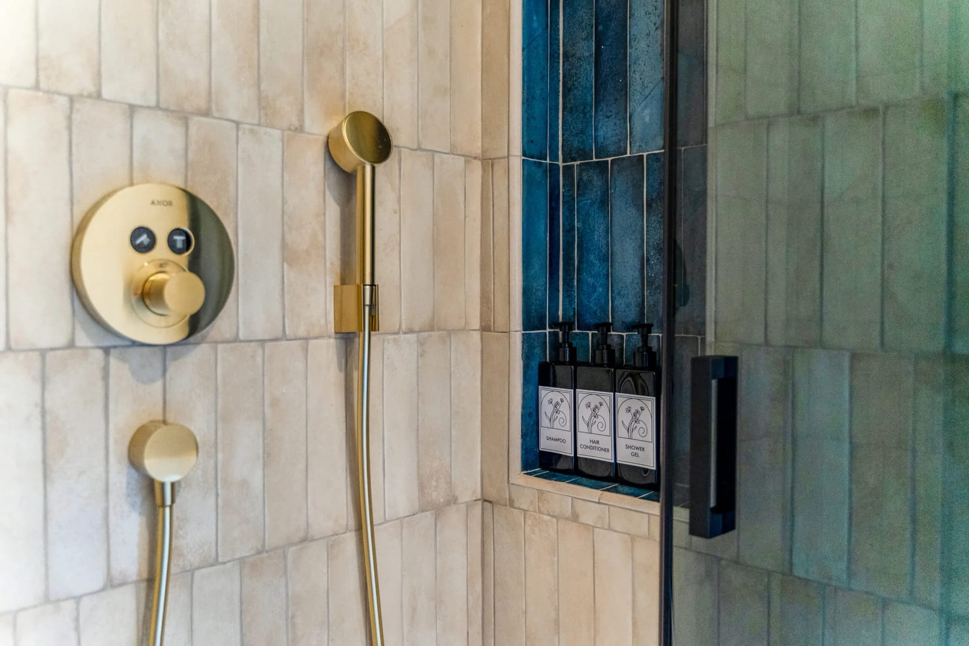Suite - Image 7