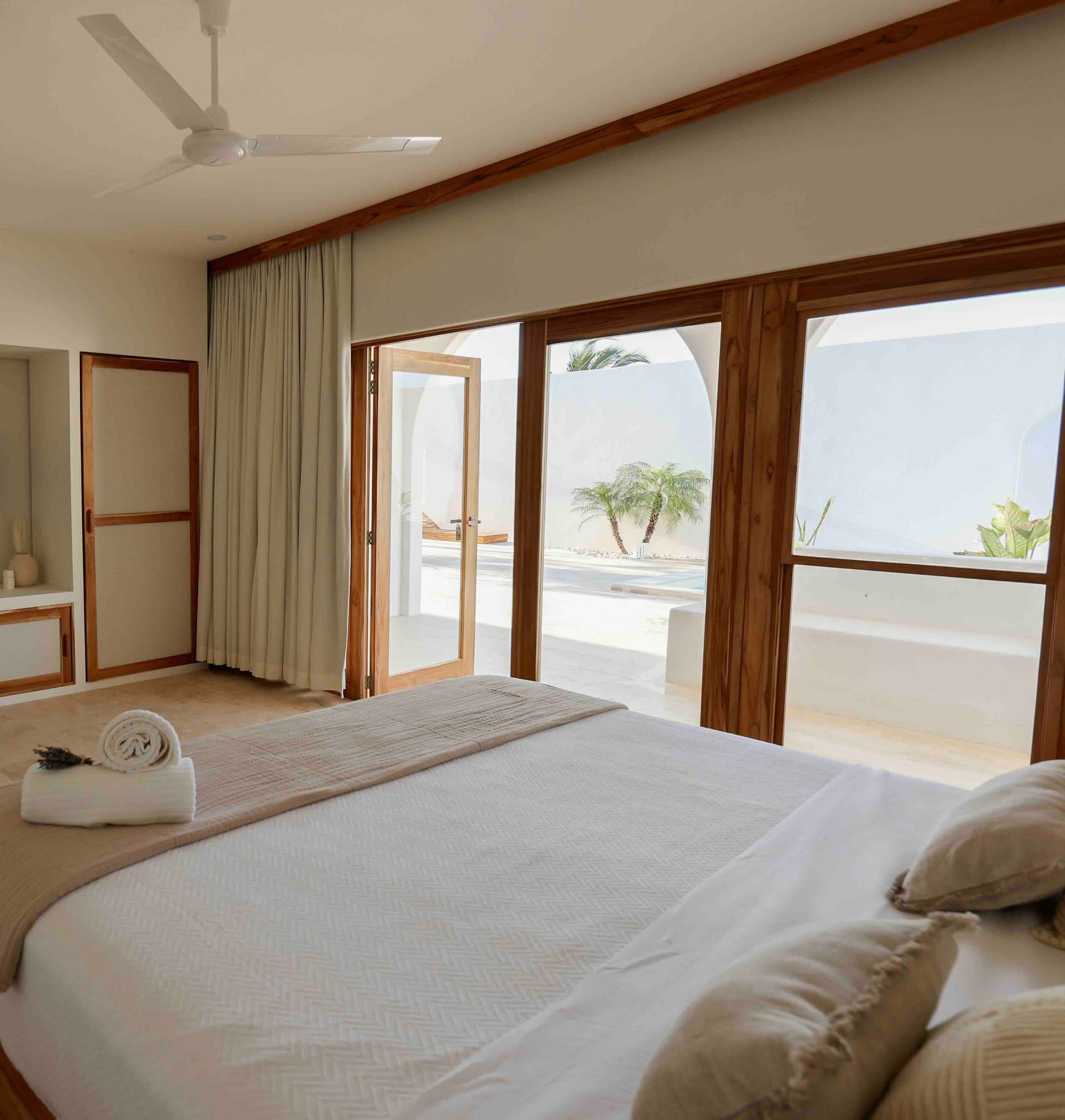 Poolside Suite - Image 1