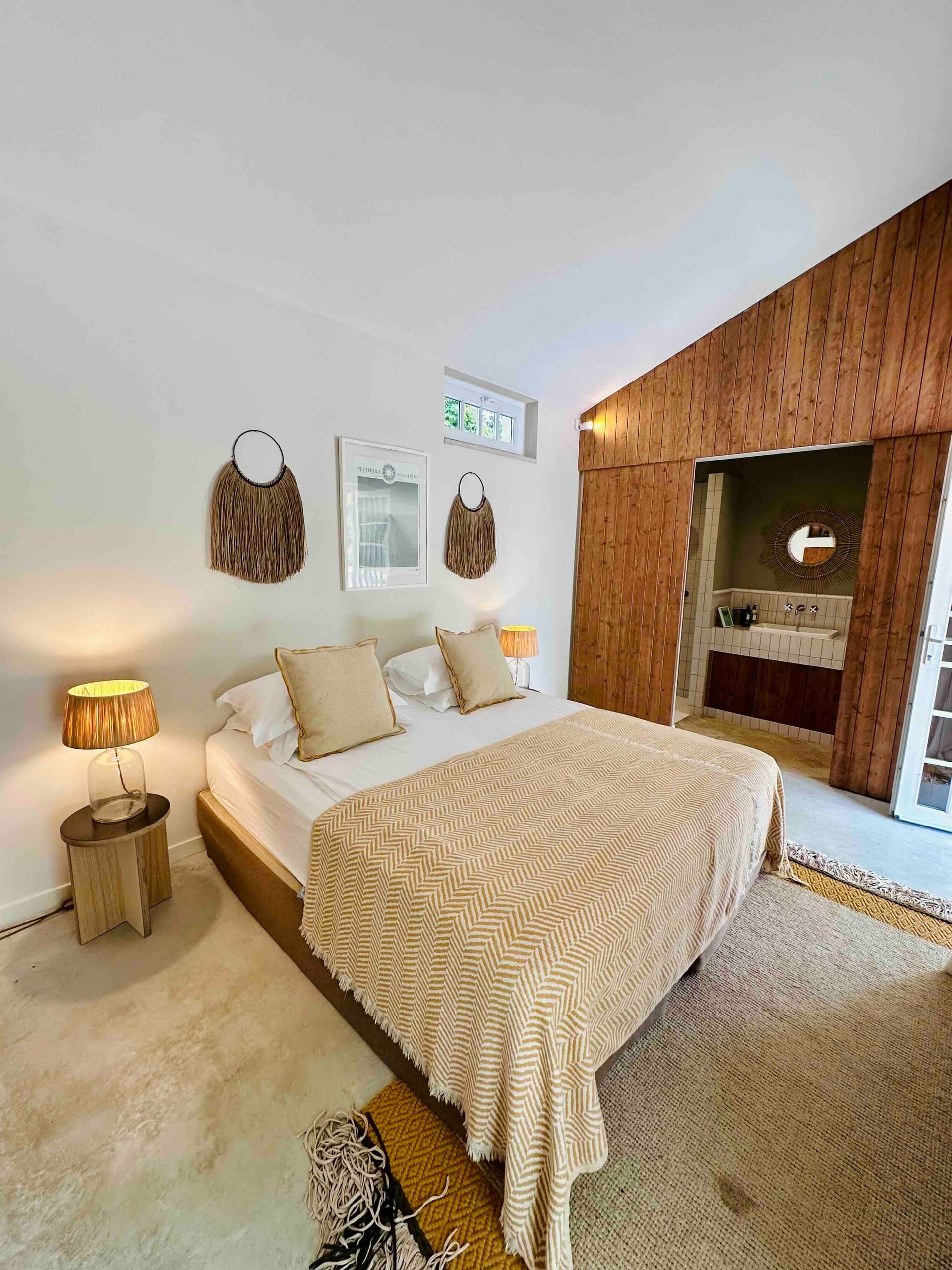 The Farmhouse Room - Image 3