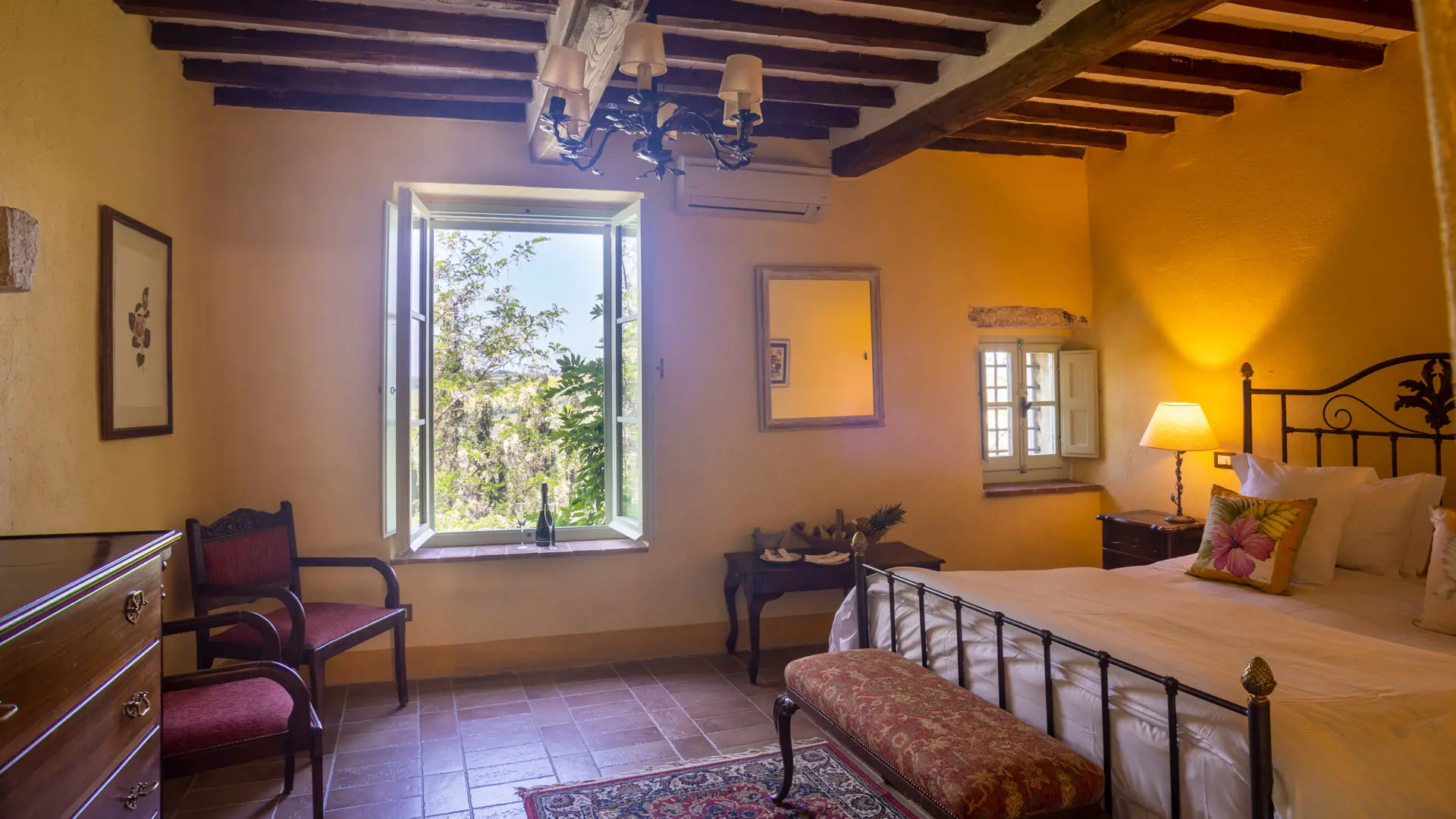 Suite Room - Image 3