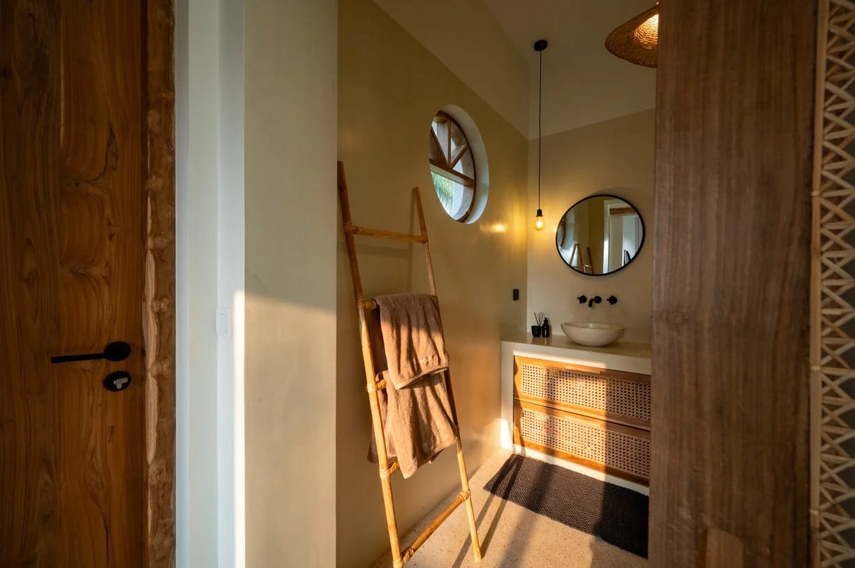 Shared Room - Image 5