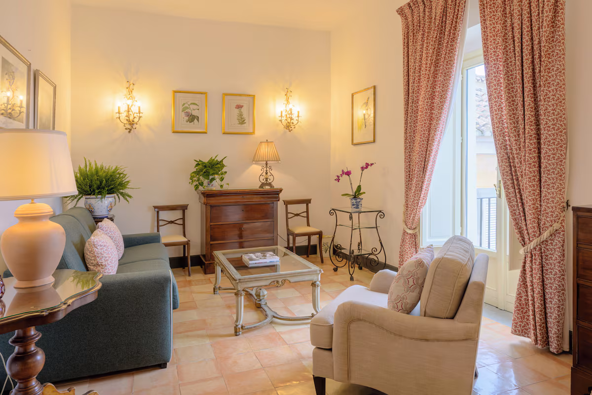 Akasha Palazzo with Sea View - Image 1